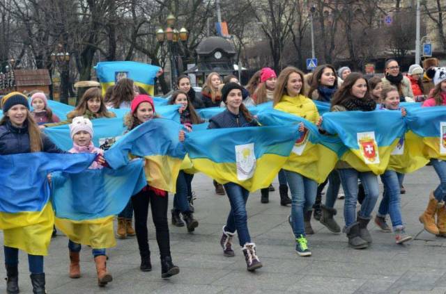 Єдина мати Україна – одна на всіх, як оберіг