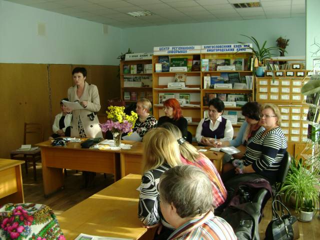 Засідання «круглого столу» за участі членів клубу «Ветеран»